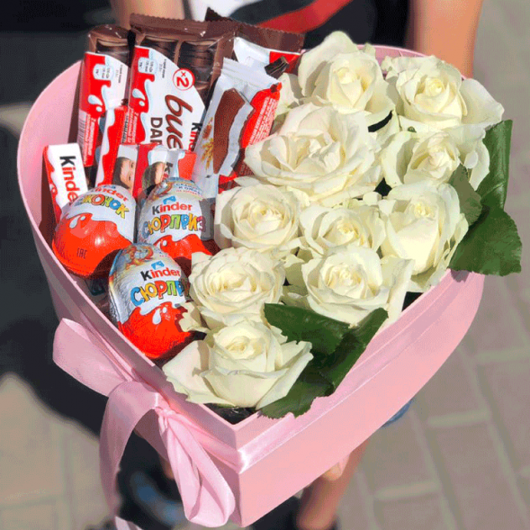 &quot;Розы &amp; Kinder&quot; с любовью в Джанкое