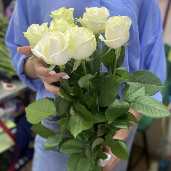 Букет 7 белых роз в Джанкое