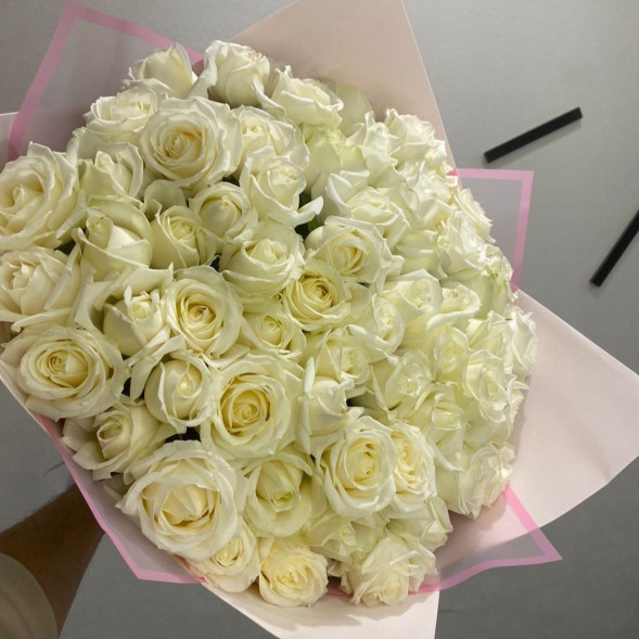 75 белых роз  в Джанкое