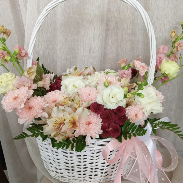 Композиция в корзине «Симпатичная лодочка» в Джанкое