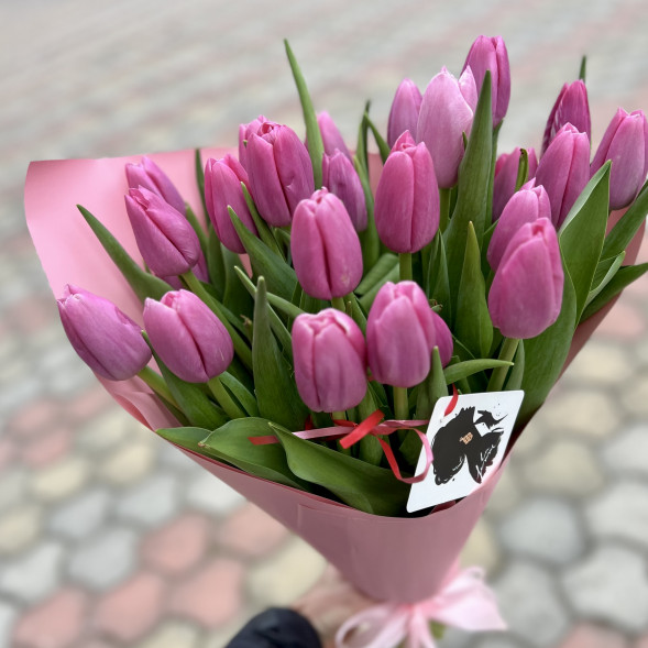 21 розовый тюльпан в Джанкое