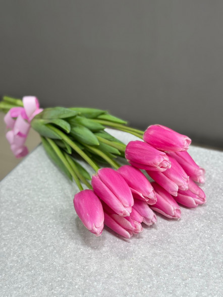 11 розовых тюльпанов в Джанкое