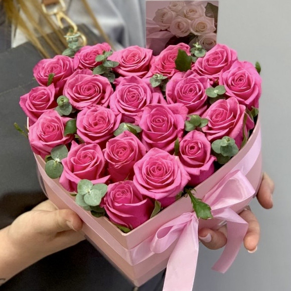 Розы в коробке «Сердце» в Джанкое