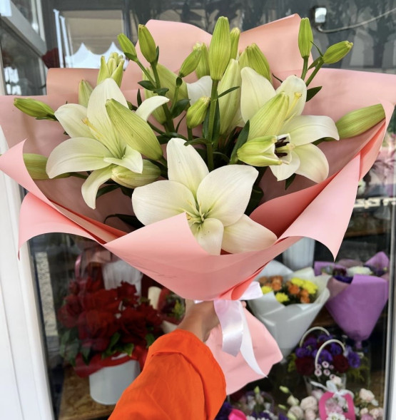 Букет из 3 лилий - Мелодия любви в Джанкое