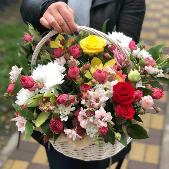 Композиция в корзине &quot;Искра счастья&quot; в Джанкое