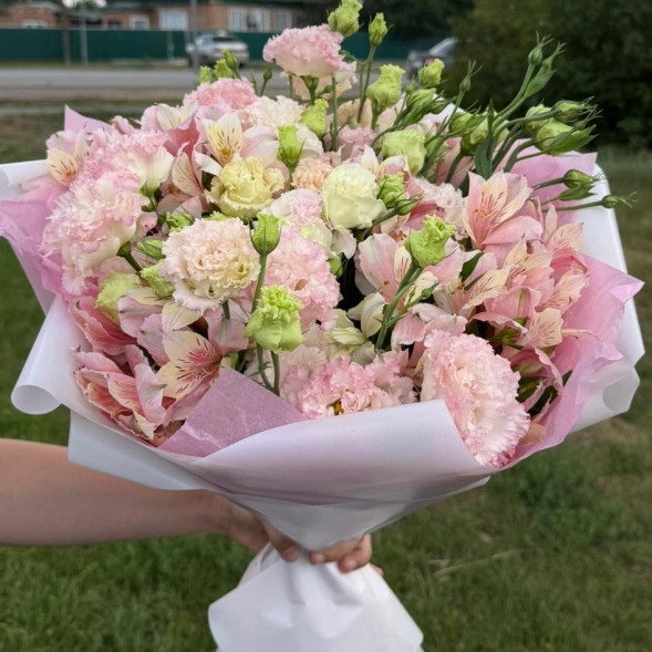 Букет из альстромерий и эустом Зефирное настроение в Джанкое