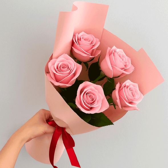 Стильный букет 5 розовых роз в Джанкое